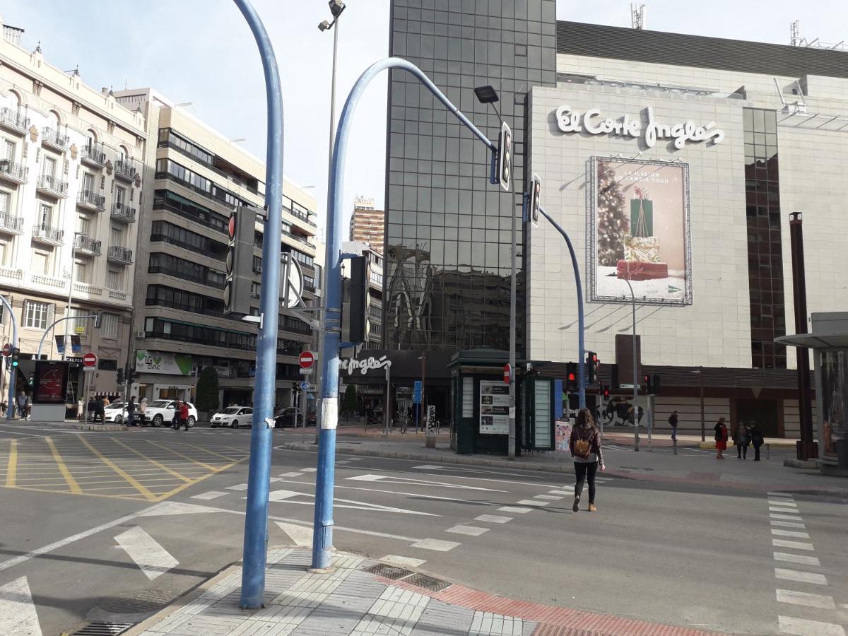 Eve ,Estacion Central Alicante Exterior foto